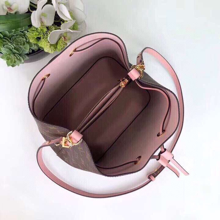 Luxurious Totes - Latest - 1619