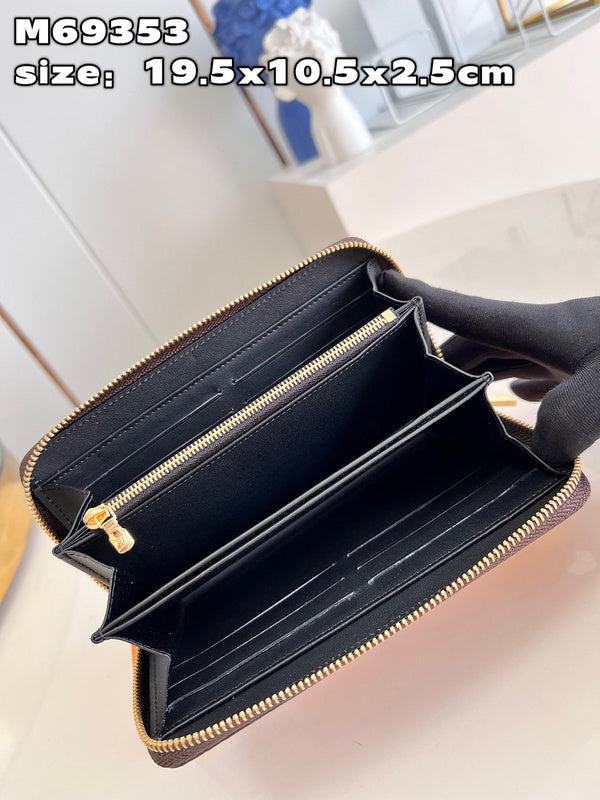LOV - Luxurious Totes - 756