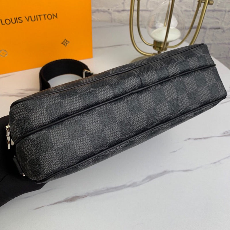 LOV - Luxurious Totes - 1603