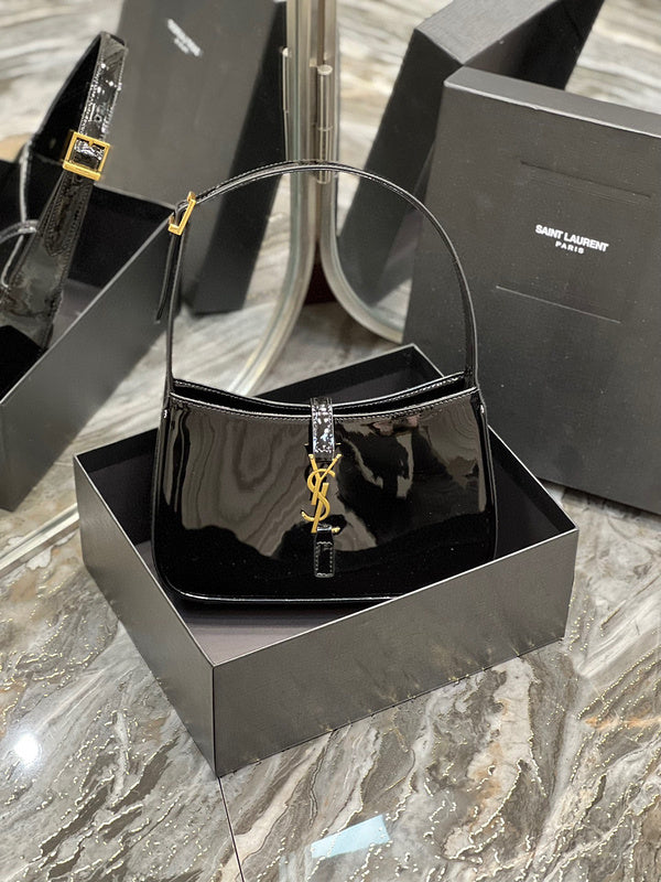 Luxurious Totes - Latest - 8067