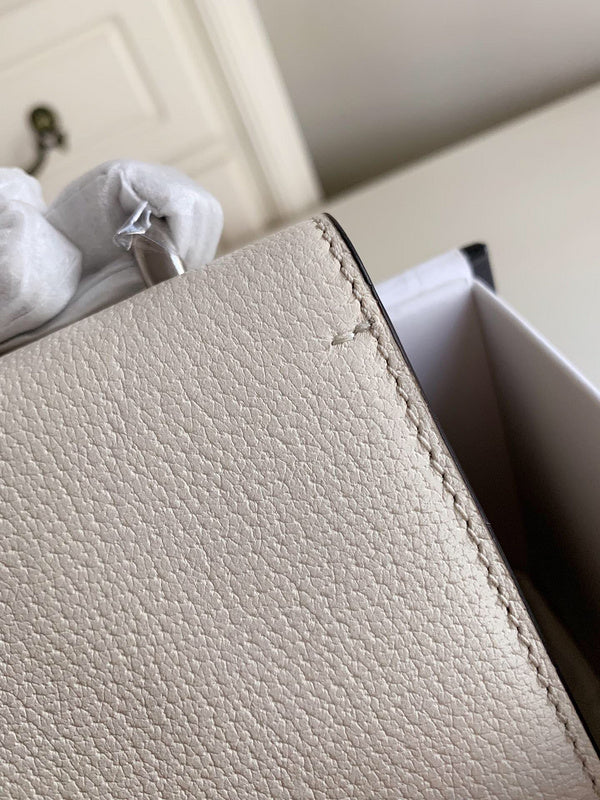 Luxurious Totes - Latest - 10063