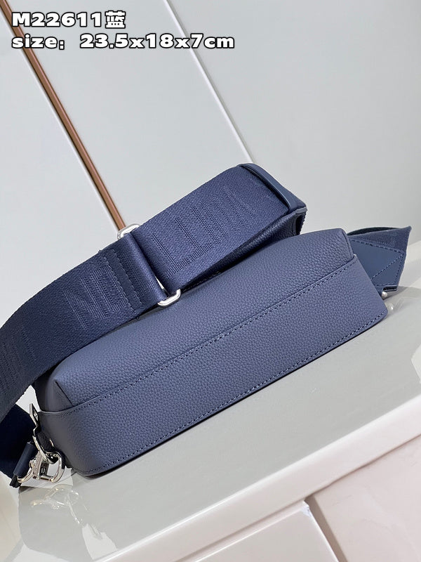 LOV - Luxurious Totes - 151