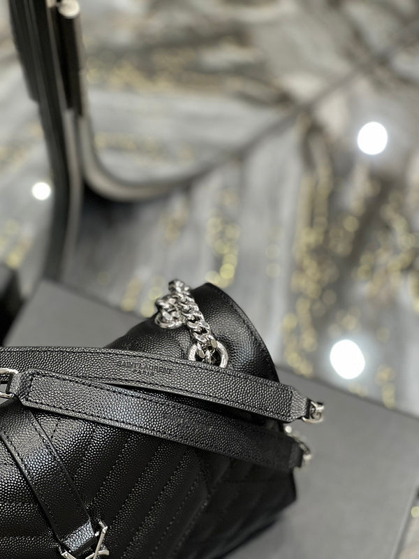 Luxurious Totes - Latest - 8318