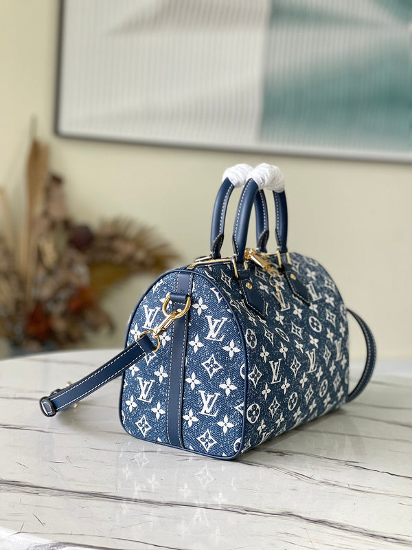 LOV - Luxurious Totes - 1891