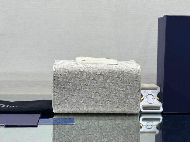 Luxurious Totes - Latest - 6370