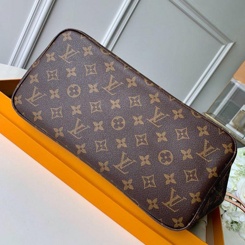 LOV - Luxurious Totes - 2678