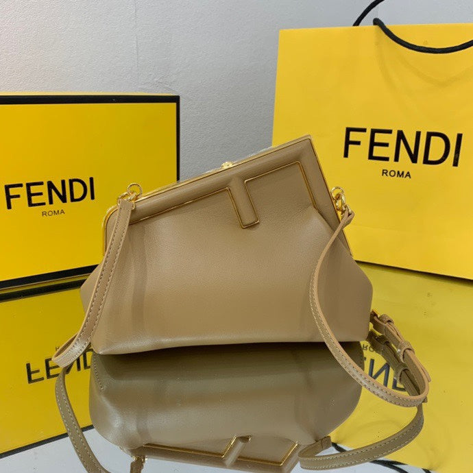 Luxurious Totes - Latest - 11402
