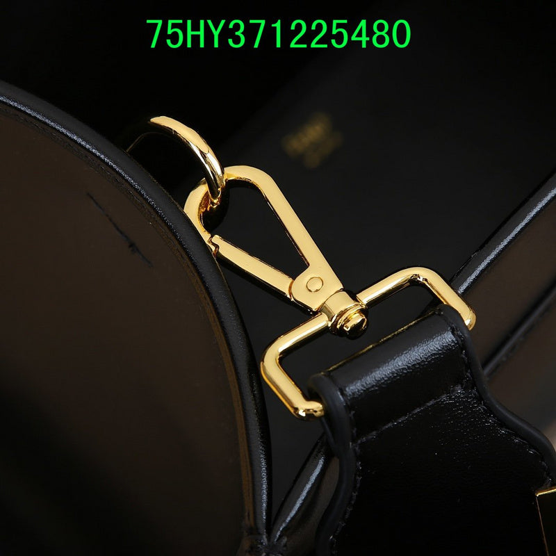 GC - Shoulder - 3497
