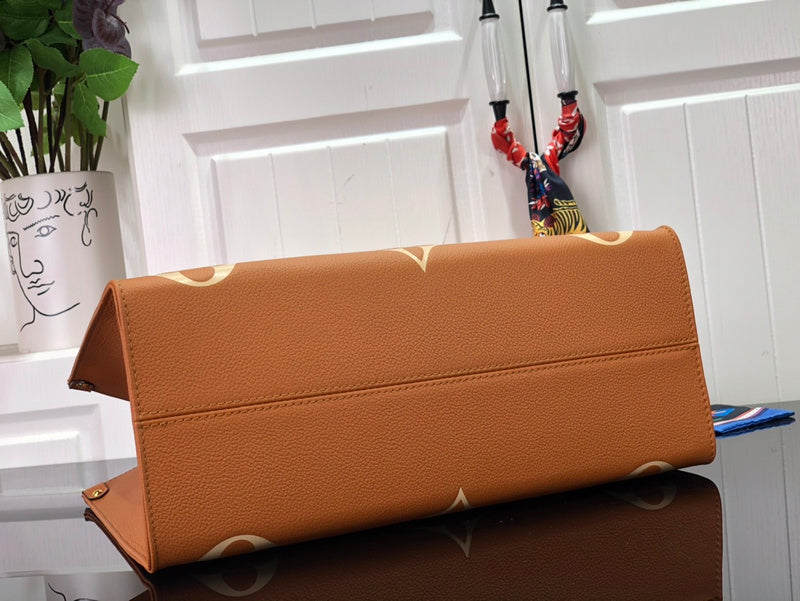 LOV - Luxurious Totes - 1362