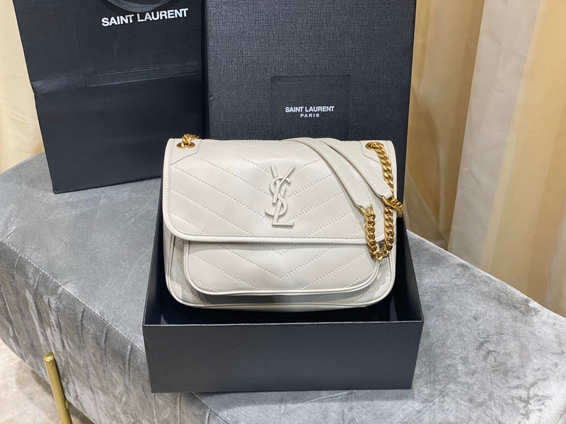 Luxurious Totes - Latest - 8282