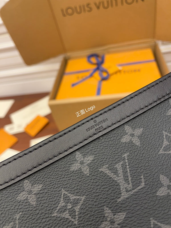 LOV - Luxurious Totes - 1565