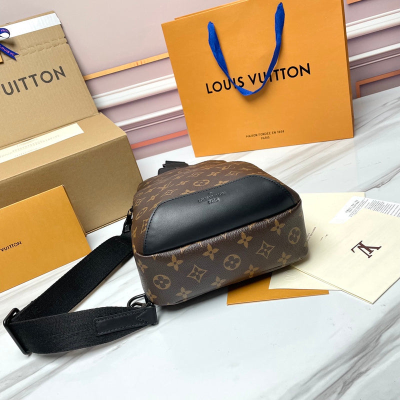 LOV - Luxurious Totes - 2320