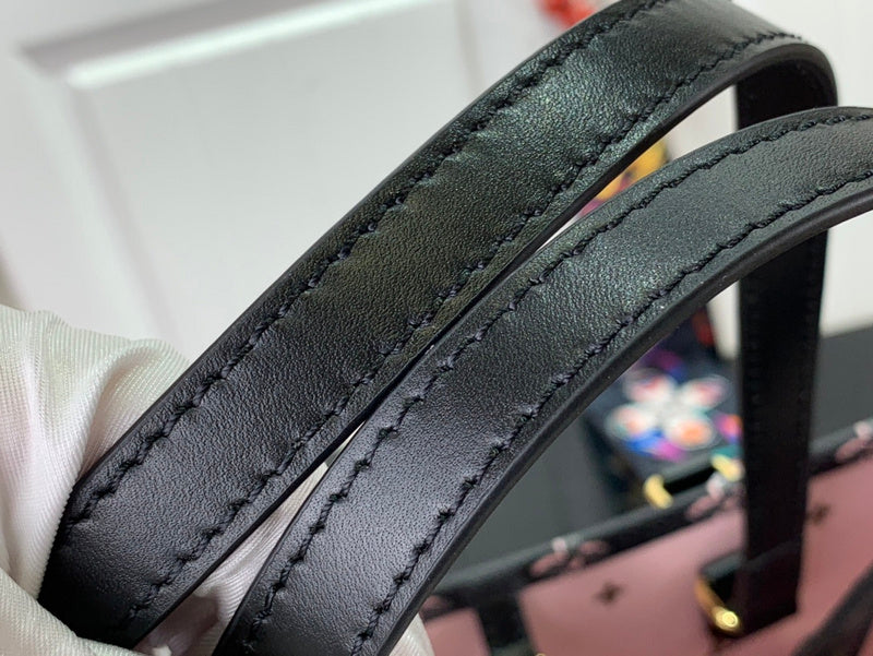 LOV - Luxurious Totes - 1235