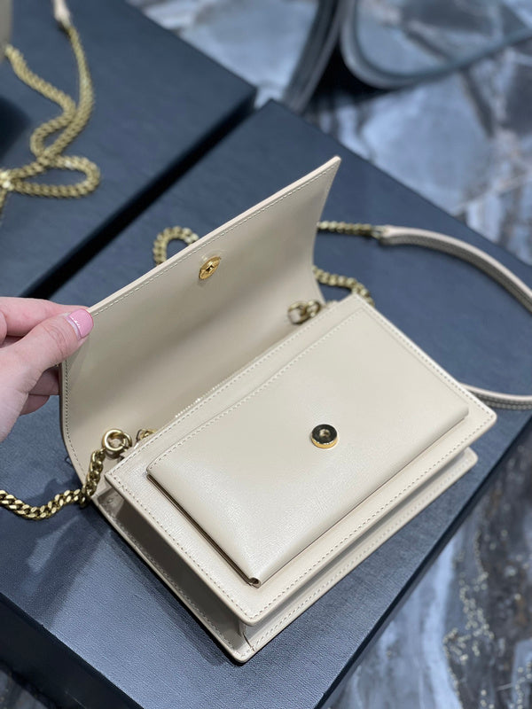 Luxurious Totes - Latest - 8235