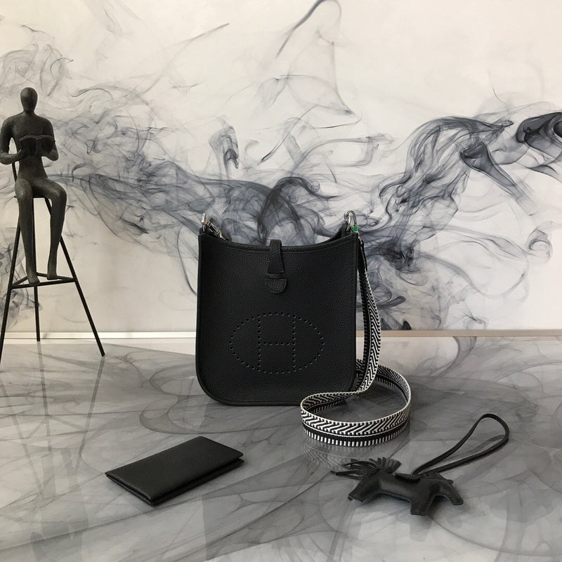 Luxurious Totes - Latest - 6840