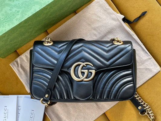 GUI - Luxurious Totes - 900