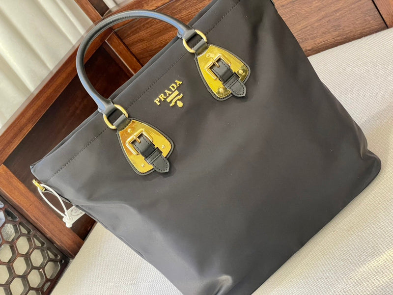 Luxurious Totes - PDA3 Bags - 252