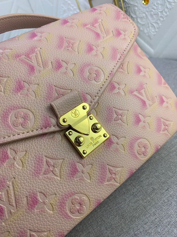 LOV - Luxurious Totes - 1299