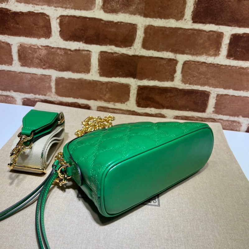 GUI - Luxurious Totes - 850