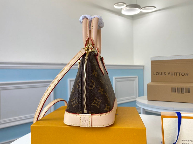 LOV - Luxurious Totes - 2597