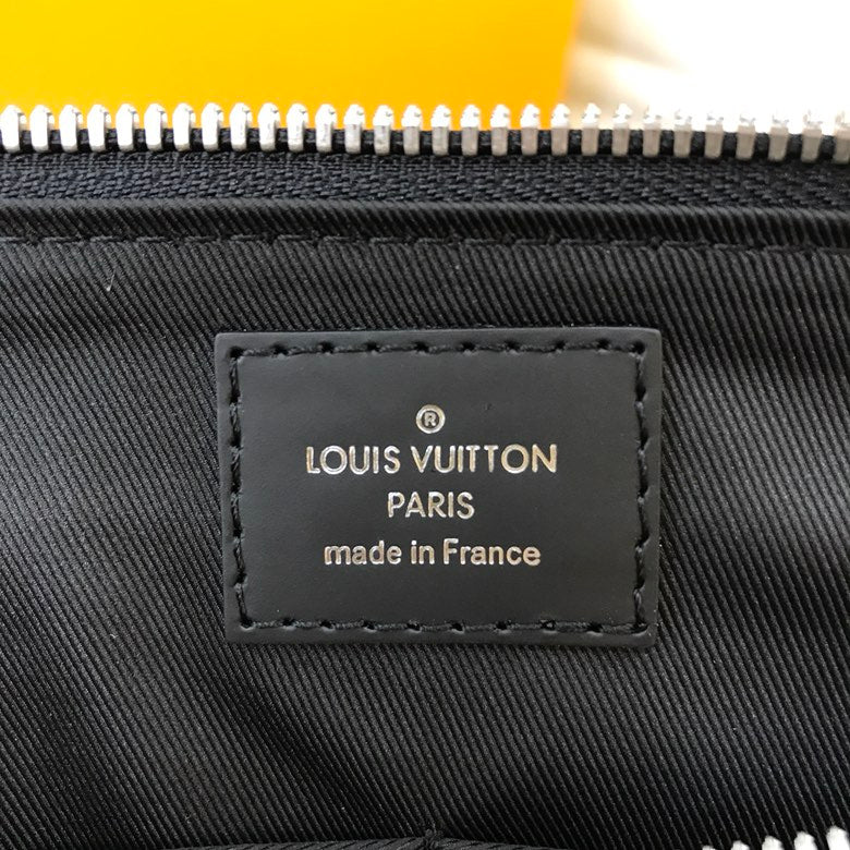 LOV - Luxurious Totes - 1141