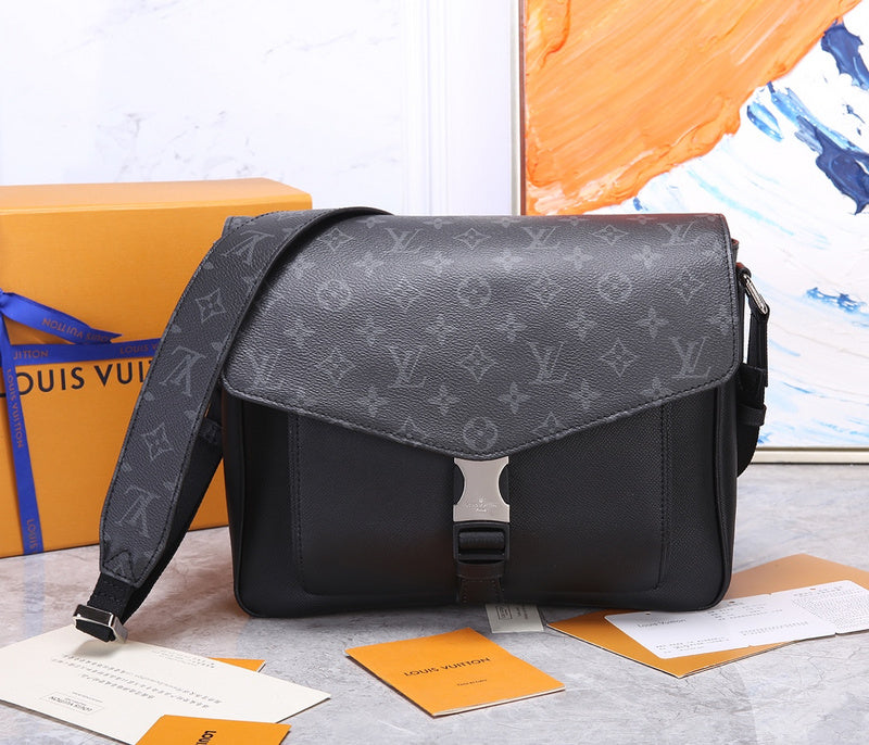 LOV - Luxurious Totes - 2185