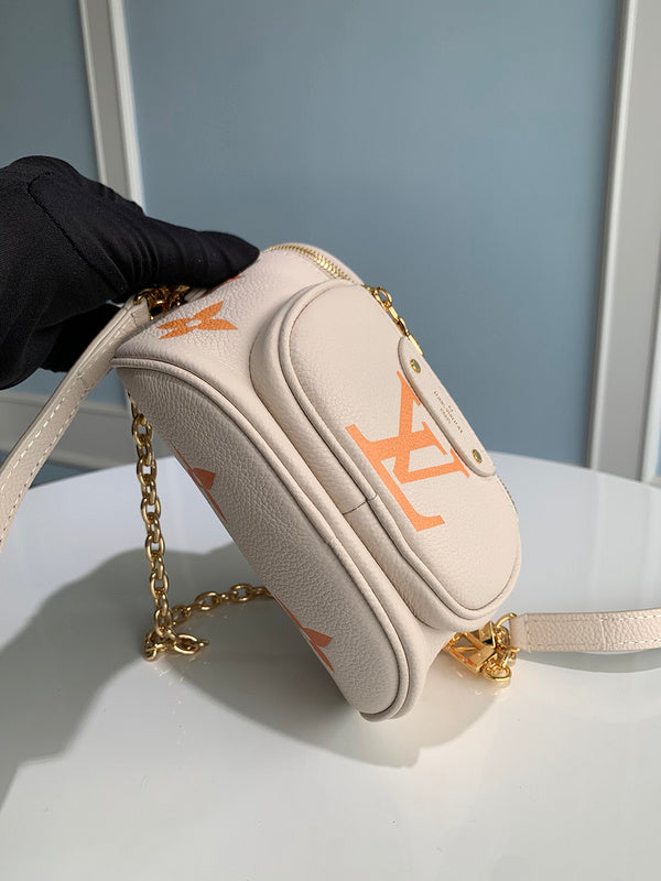 LOV - Luxurious Totes - 027