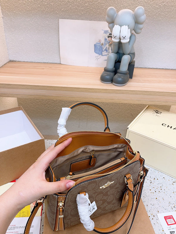 Luxurious Totes - CCH2 Bags - 105