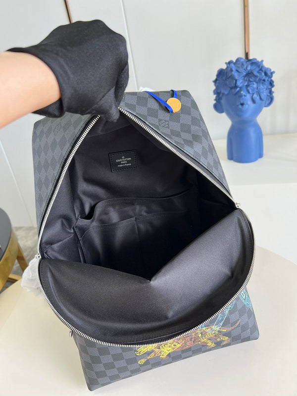 LOV - Luxurious Totes - 1705