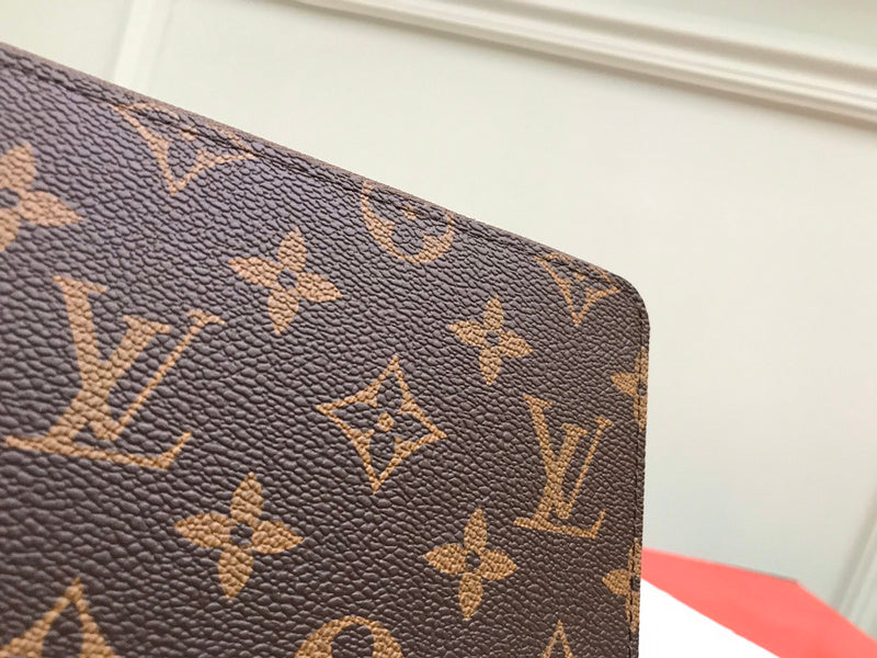 Luxurious Totes - Latest - 688