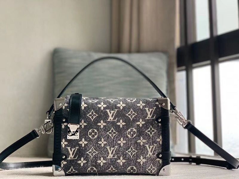LOV - Luxurious Totes - 882