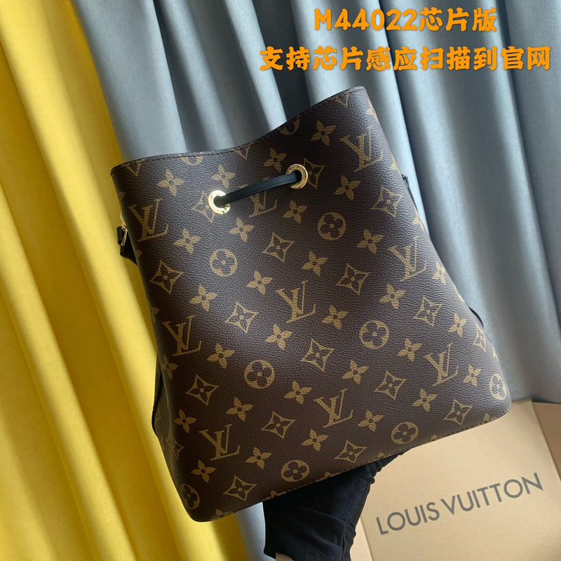 Luxurious Totes - Latest - 3572