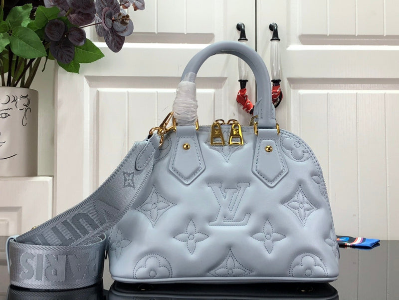 LOV - Luxurious Totes - 1588