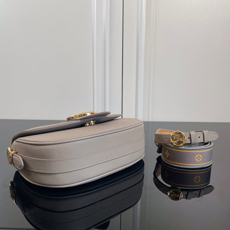 LOV - Luxurious Totes - 2102