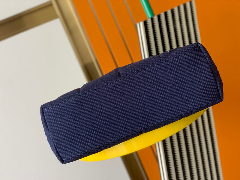 Luxurious Totes - Latest - 8155