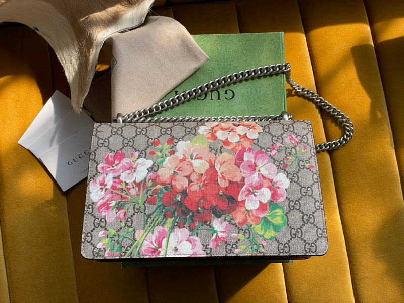 GUI - Luxurious Totes - 1194