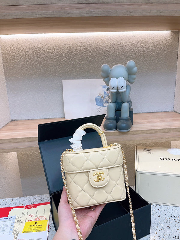 Luxurious Totes - CNL3 Bags - 124