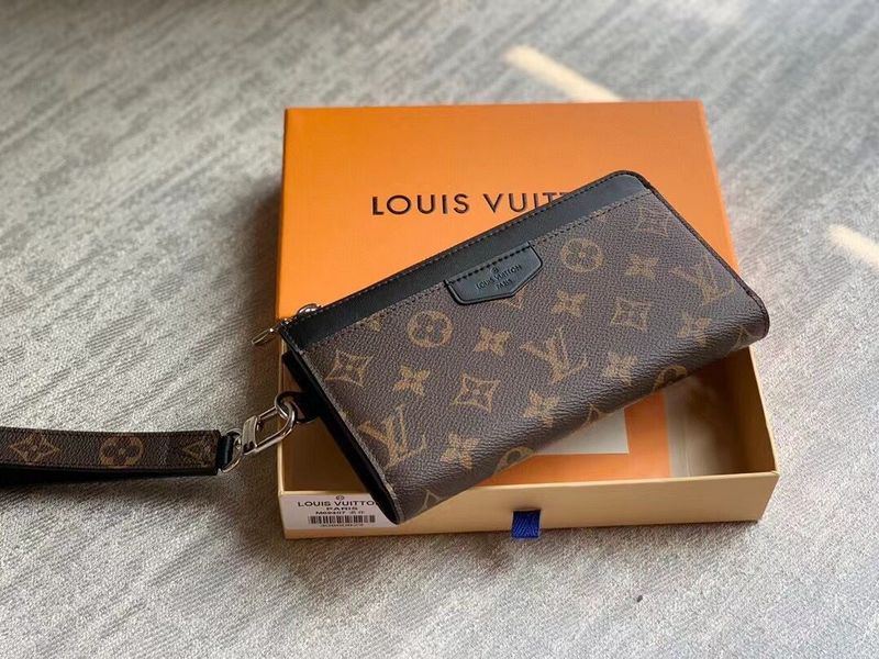 LOV - Luxurious Totes - 1180