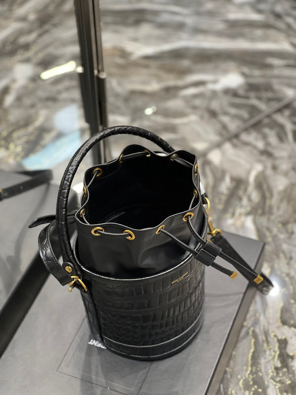 Luxurious Totes - Latest - 8016