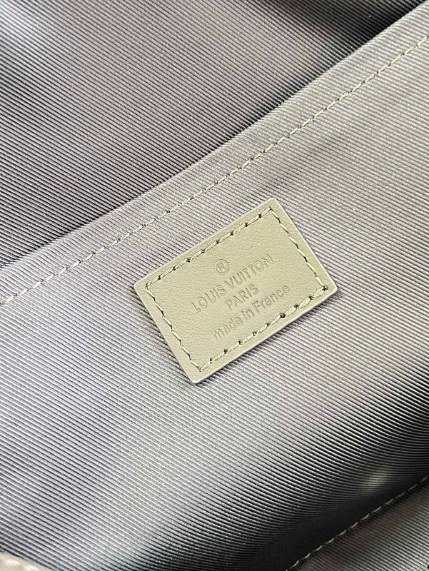 LOV - Luxurious Totes - 988