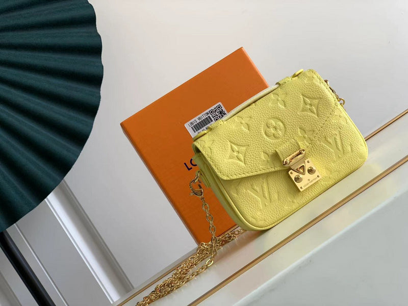 LOV - Luxurious Totes - 1626