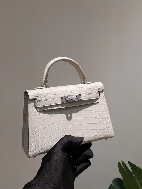 HMS - Luxurious Totes - 011