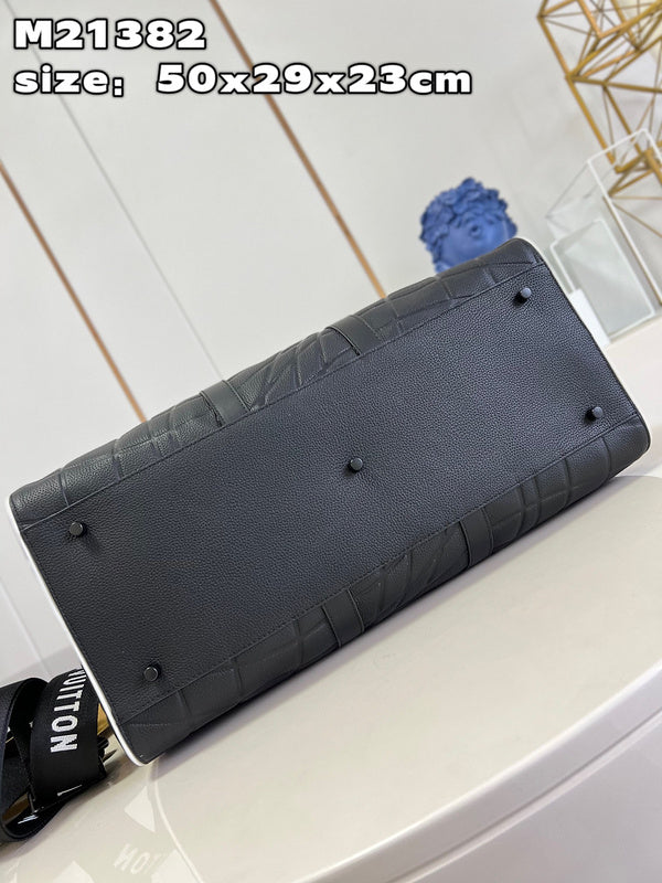 LOV - Luxurious Totes - 865