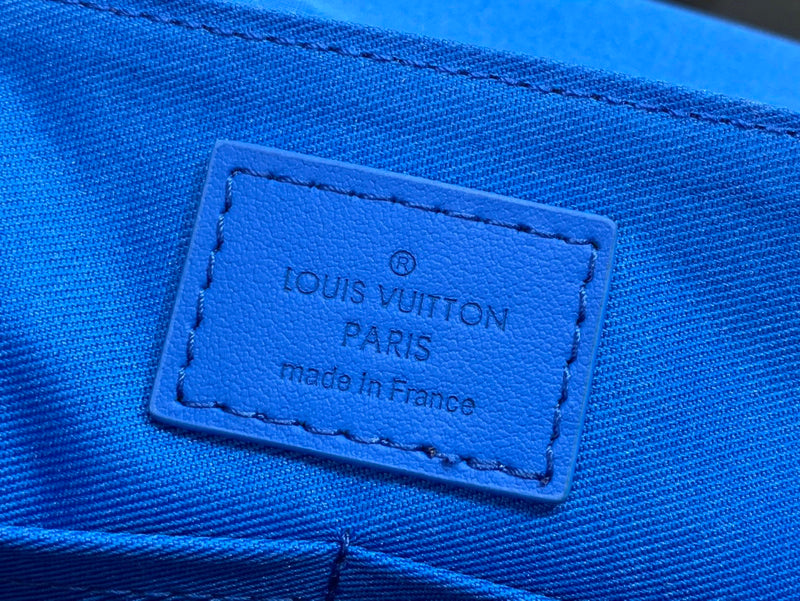 LOV - Luxurious Totes - 102