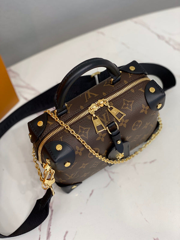 LOV - Luxurious Totes - 2563