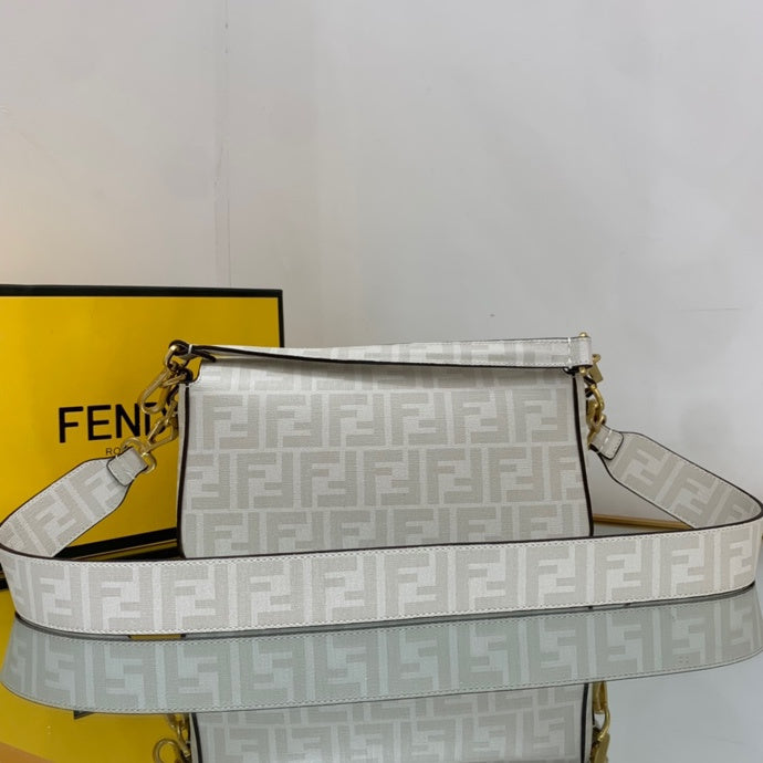 Luxurious Totes - Latest - 11398
