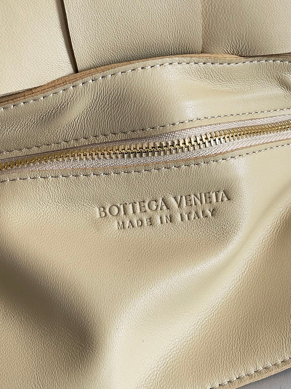 Luxurious Totes - Latest - 6961