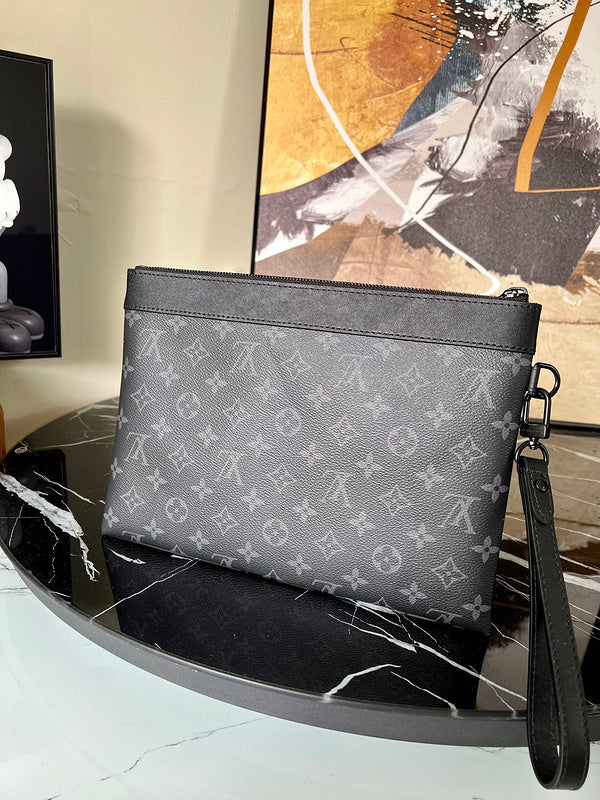LOV - Luxurious Totes - 592