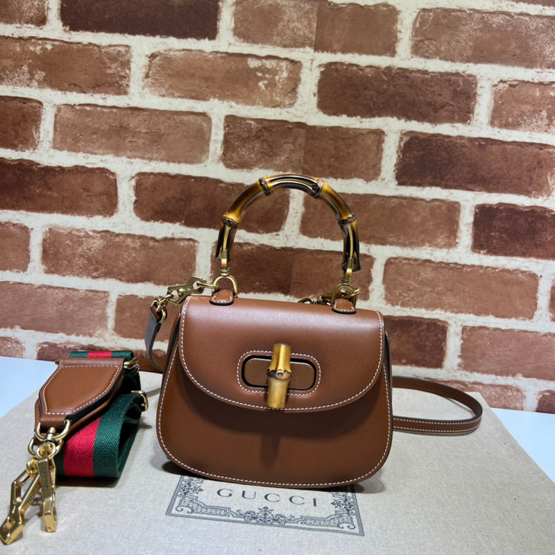 GUI - Luxurious Totes - 080