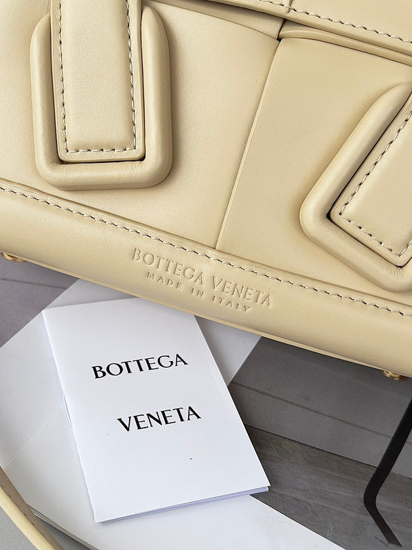Luxurious Totes - Latest - 6940